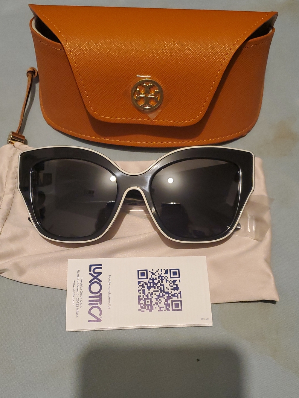 Tory Burch Black and White Oversized Cat-Eye Sunglasses with Orange Case